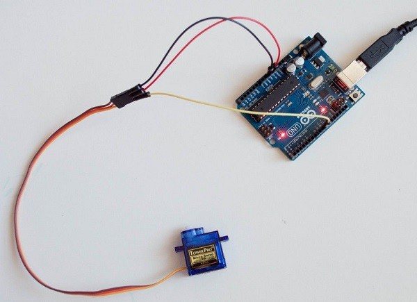 Arduino servo drives SG90 MG995, MG996. Connection and diagrams