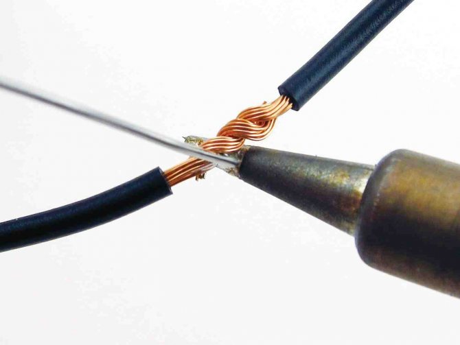 Как соединять провода наушников
